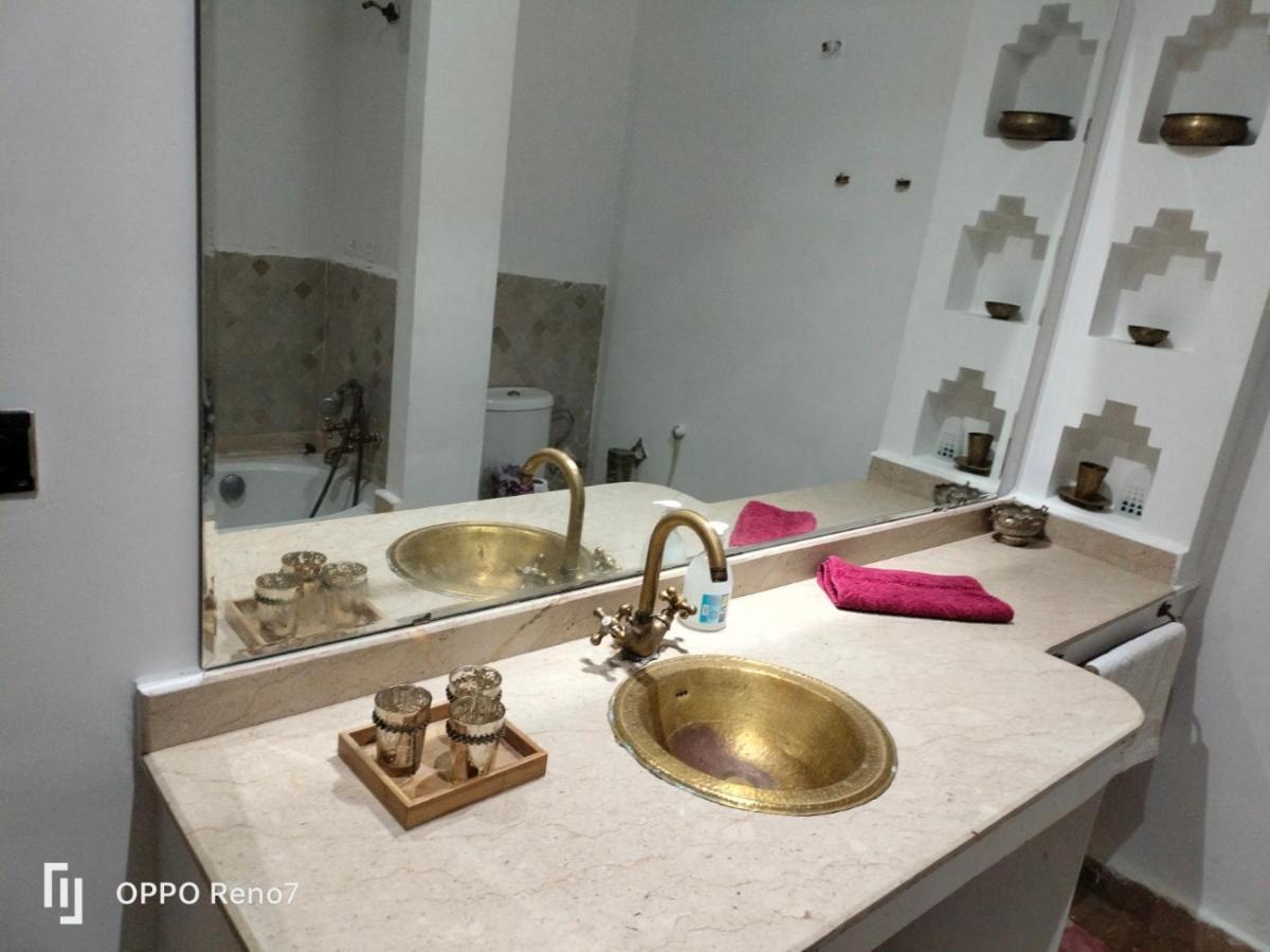 Un Moderne Chic Appartement Vue Sur Piscine Marrakesh Luaran gambar
