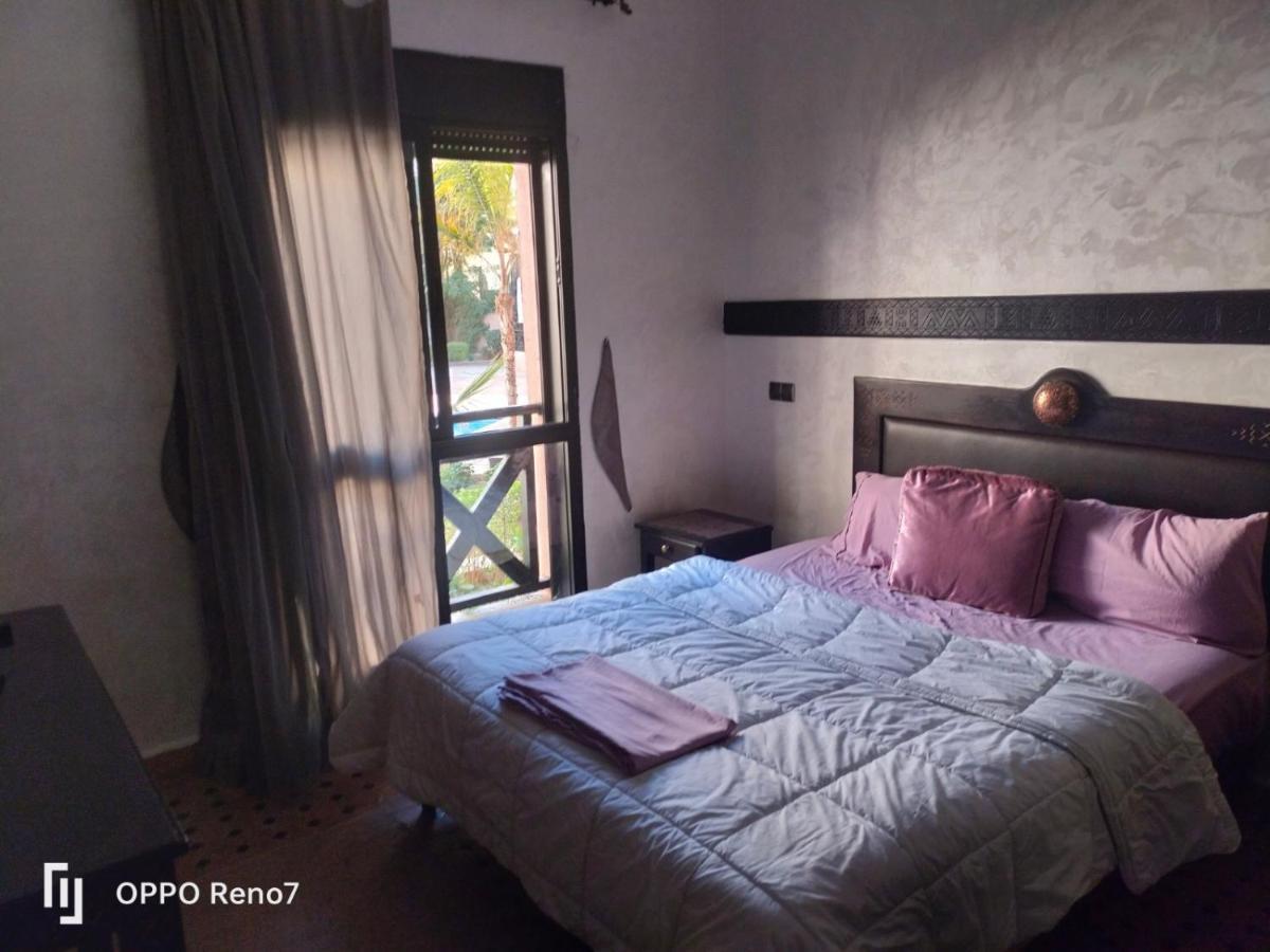 Un Moderne Chic Appartement Vue Sur Piscine Marrakesh Luaran gambar