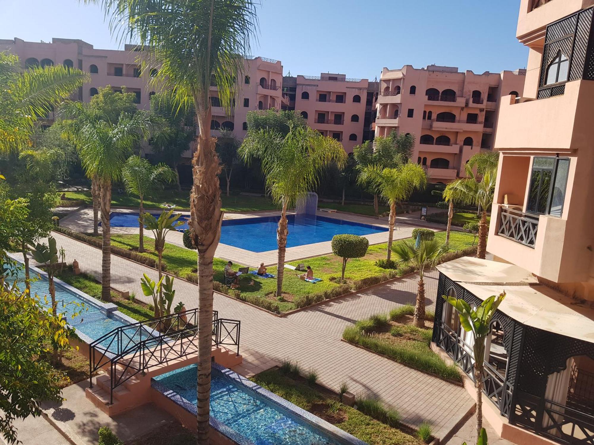 Un Moderne Chic Appartement Vue Sur Piscine Marrakesh Luaran gambar